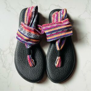 Sanuk Colorful Southwestern Stretchy Knit T-Strap Squishy Sandals | 8